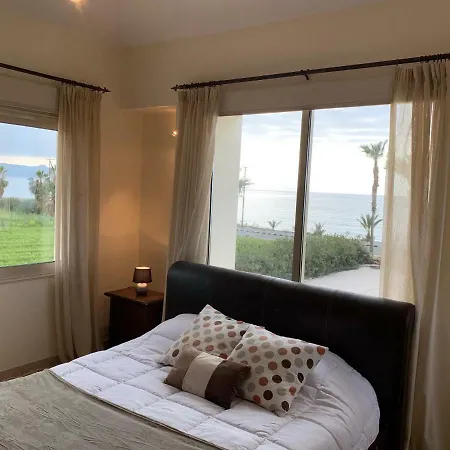 Villa Sea Front Cristiana