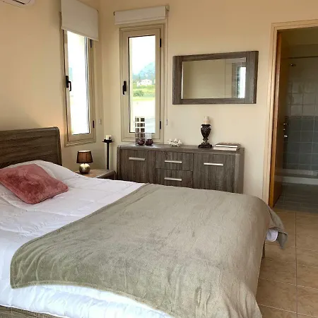 Villa Sea Front Cristiana